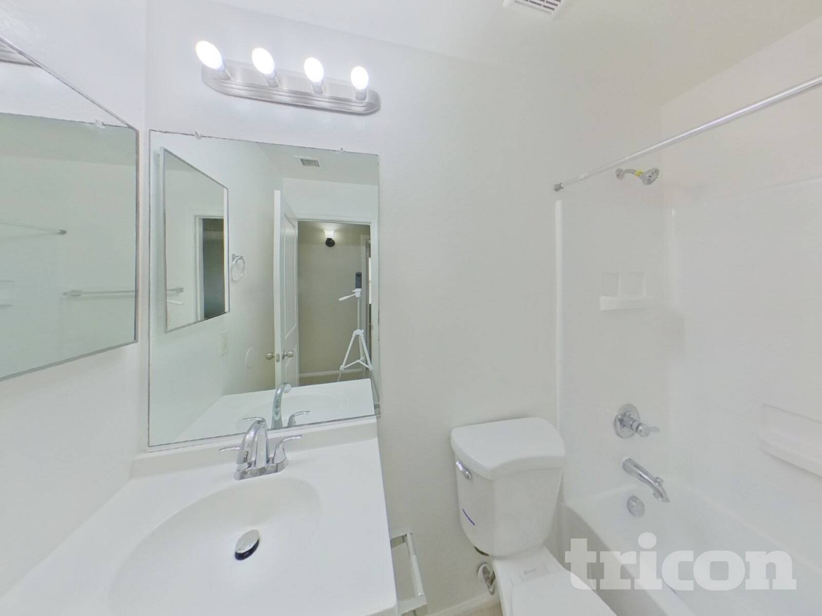 Building Photo - 40399 W Thornberry Ln