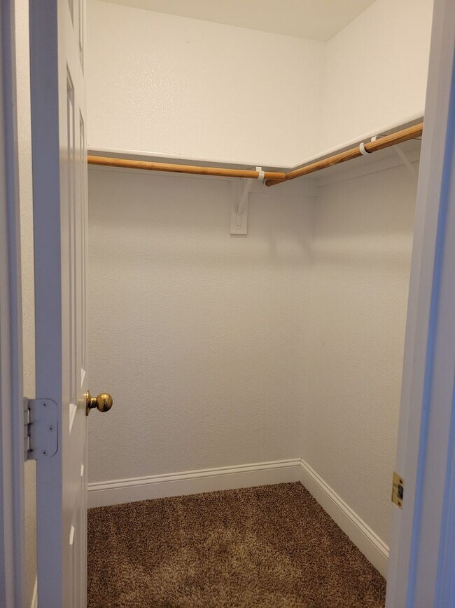 Building Photo - HUGE 4-5 BEDROOM IN HARKER HEIGHTS - OVER 2700 SQ FT