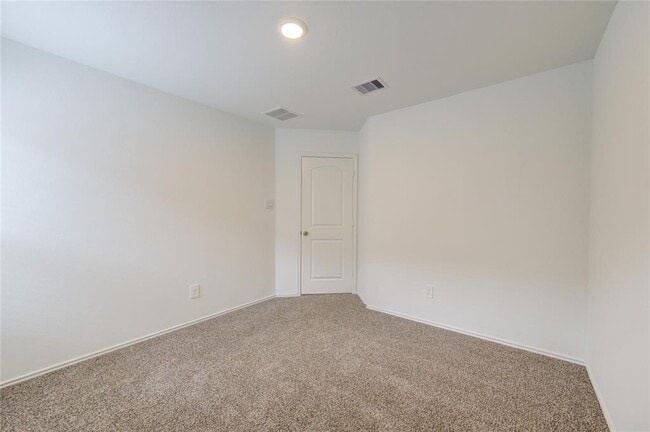 Building Photo - 24434 Elmwood Falls Dr