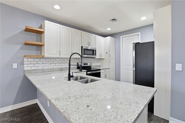 Building Photo - 7894 Bristol Cir