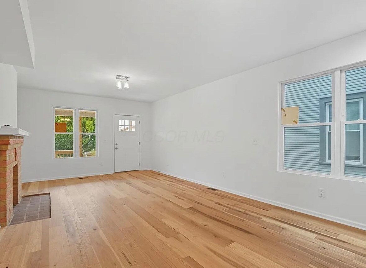 Building Photo - 782 Seymour Ave