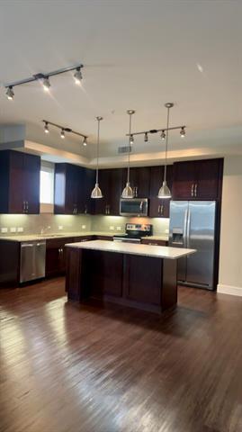 Building Photo - 4265 Bourbon St