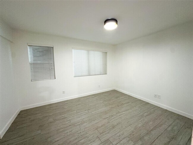 Building Photo - 1307 Norwalk Ln