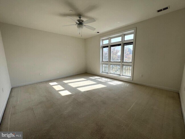 Building Photo - 2360 NJ-33