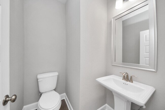 Building Photo - 5300 Berkeley Knl Cir