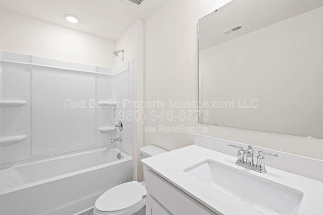 Building Photo - 2881 Yeager Dr NW