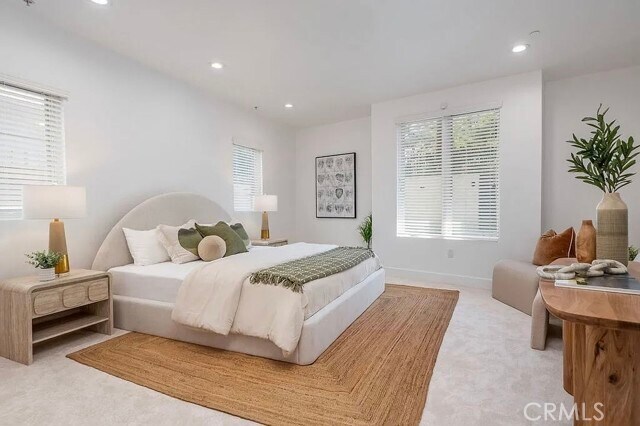 Building Photo - 1318 S Roxbury Dr