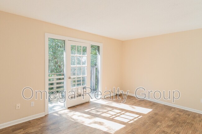 Building Photo - 3328 Warringwood Dr