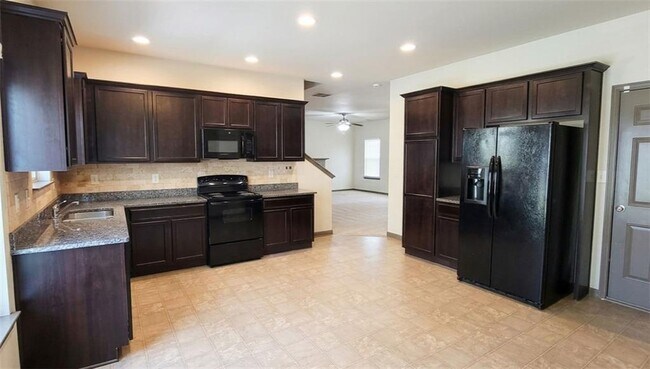 Building Photo - 3325 Ivey Ridge Rd NE