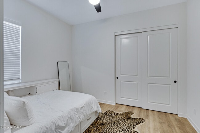 Building Photo - 10051 E Talon Ave