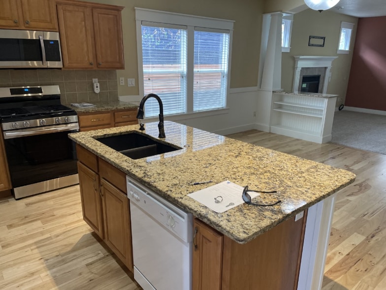 Building Photo - 2263 N Eagle Creek Ln