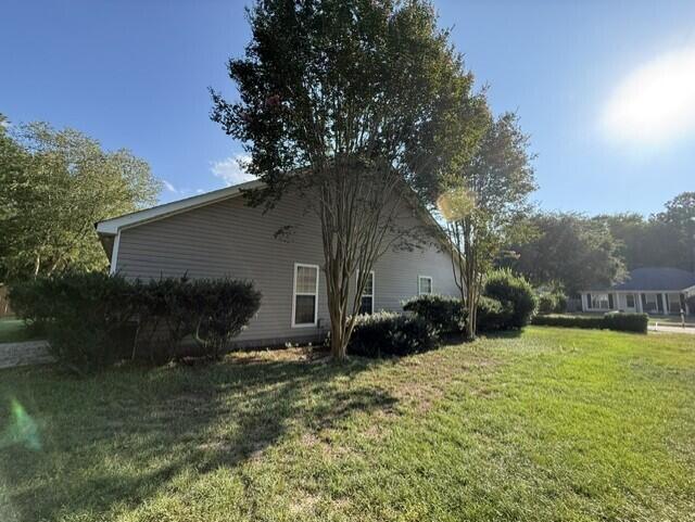 Building Photo - 175 Oakland Dr