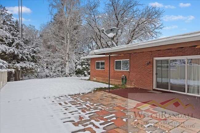 Building Photo - Recently Remodeled 3 bed 2 Bath Home in Ogden