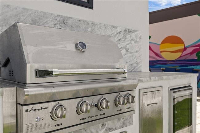 Building Photo - 623 Petit Wy