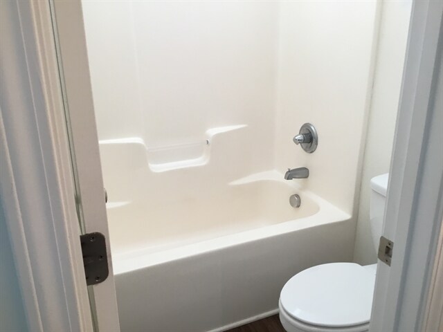 Building Photo - 5015 Croftwood Dr