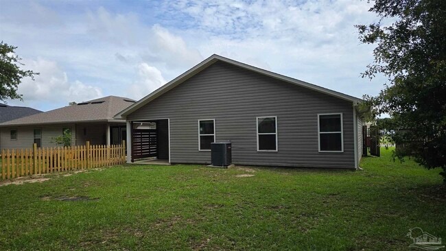 Building Photo - 5157 Peach Dr
