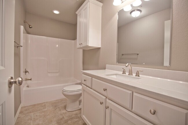 Building Photo - 3858 Williams Cove