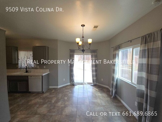Building Photo - 9509 Vista Colina Dr