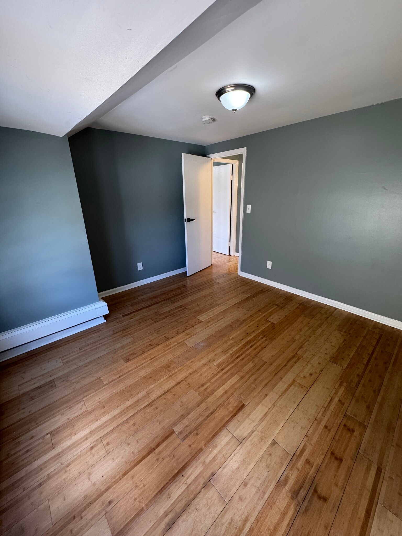 Building Photo - 35 Coit St