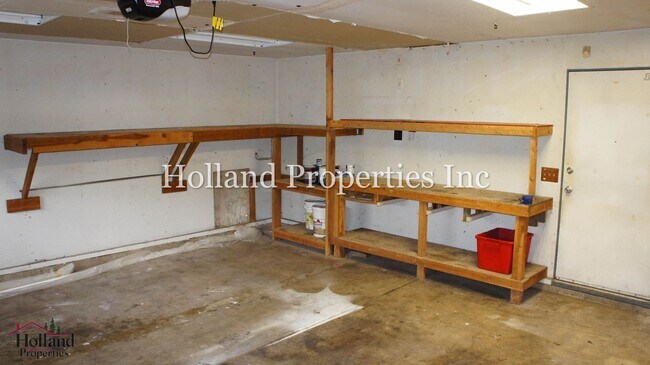 Building Photo - 20320 SW Clarion St