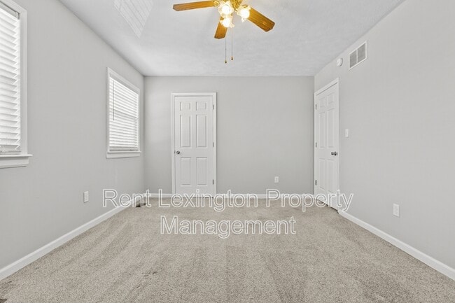 Building Photo - 1658 Foxhaven Dr