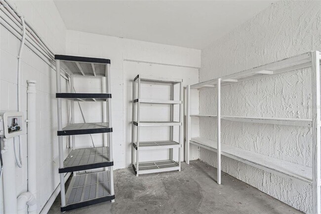 Building Photo - 1733 Bayou Grande Blvd NE