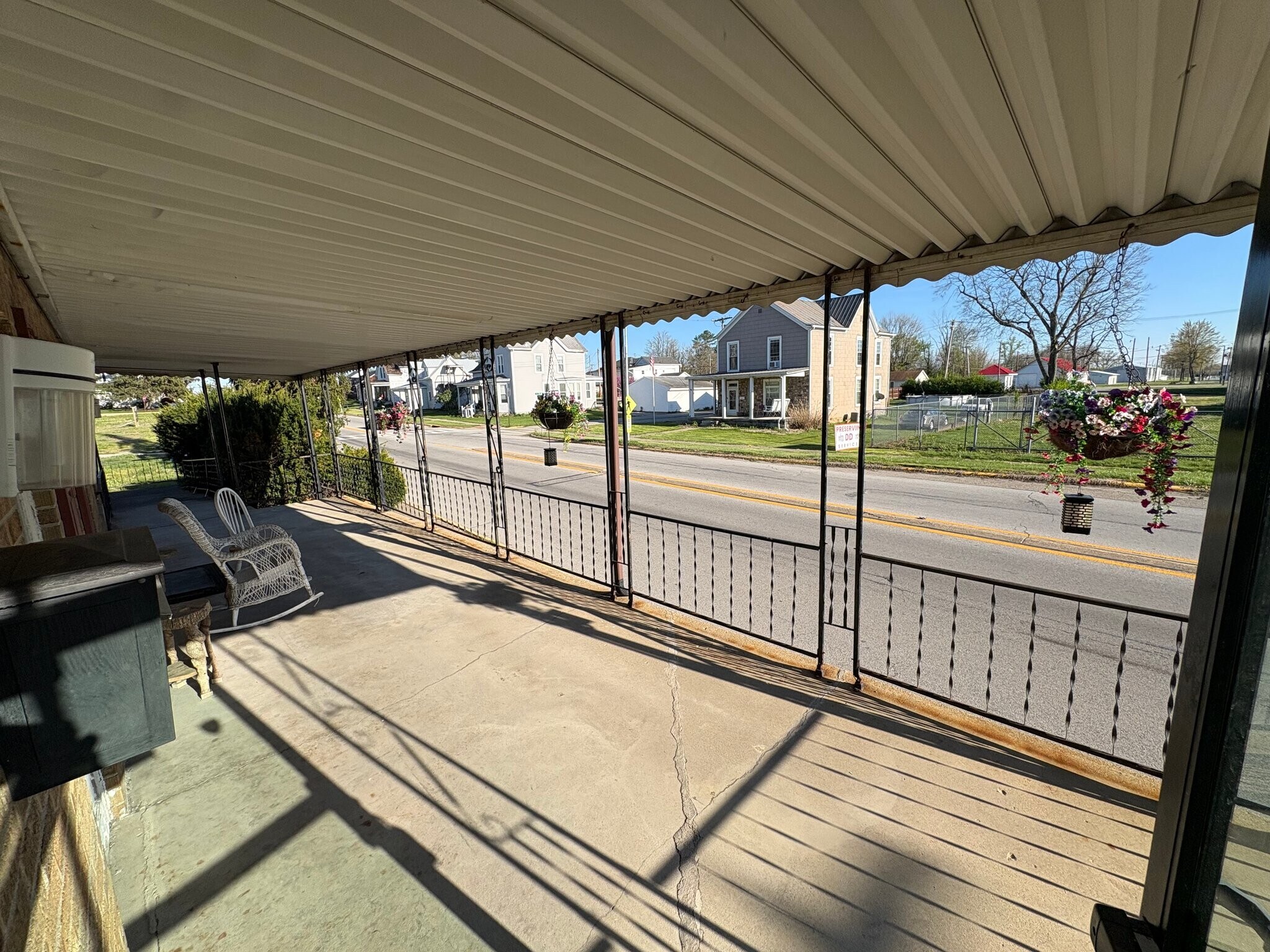 Building Photo - 312 W State St