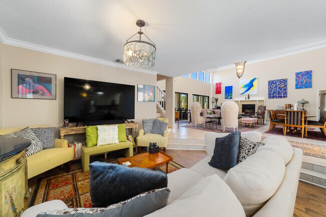 Building Photo - 3000 Conifer Dr