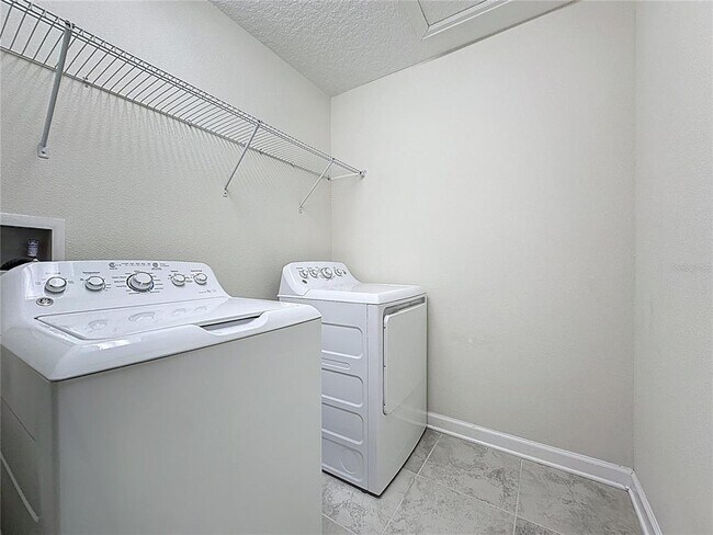 Building Photo - 521 Brunswick Dr