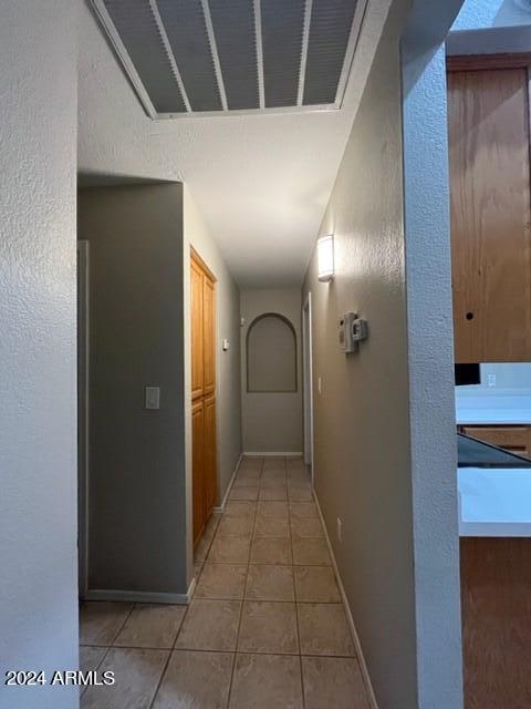 Building Photo - 6320 W Paradise Ln