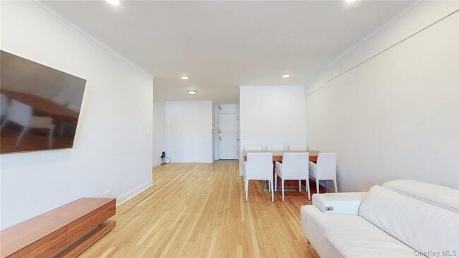 Building Photo - 64-11 99th St