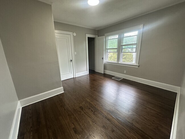 Building Photo - 2906 Arcadia Terrace