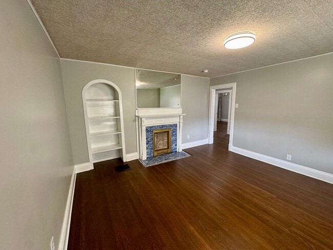 Building Photo - 227 5th Ave