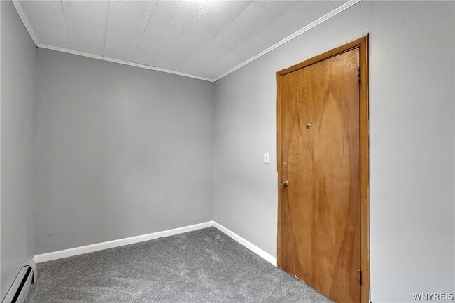 Building Photo - 629 Broadway St