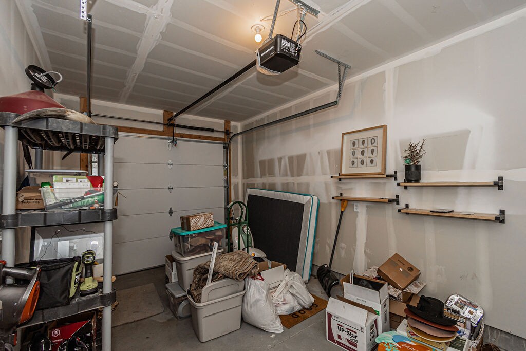 Building Photo - 165 Anderson Road