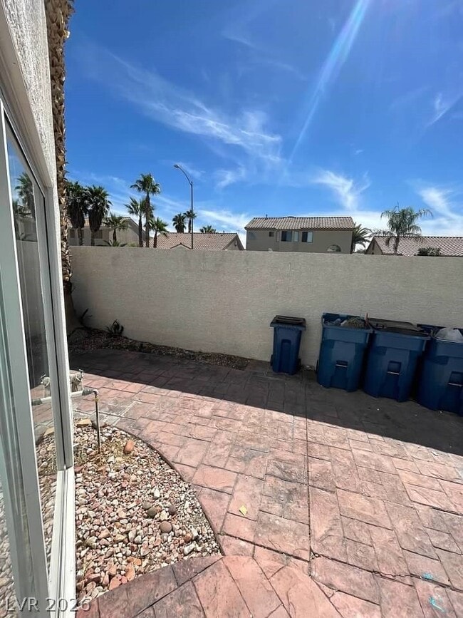 Building Photo - 8829 Cornwall Glen Ave