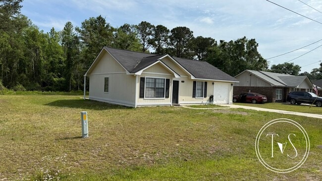 Building Photo - SPRING MOVE-IN SPECIAL AND RATE DROP ALERT...