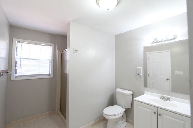 Building Photo - New on the Market with Great New Features!!