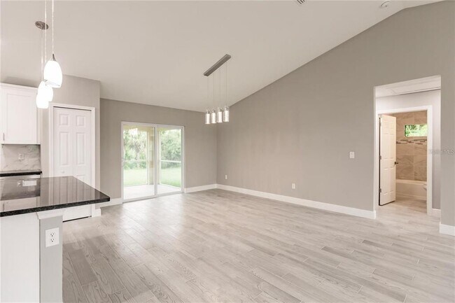 Building Photo - 820 Bowman Terrace