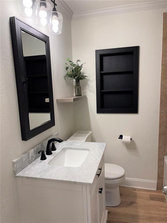 Building Photo - 309 W Palm Dr