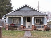 Building Photo - 711 E Princeton Ave