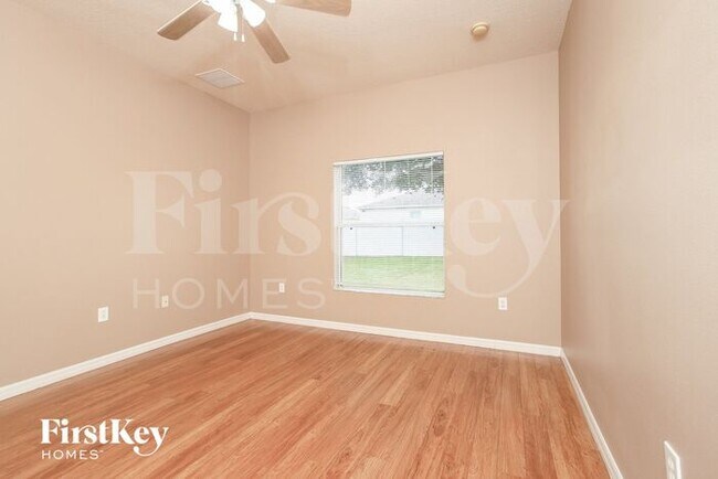 Building Photo - 5658 Forest Ridge Dr