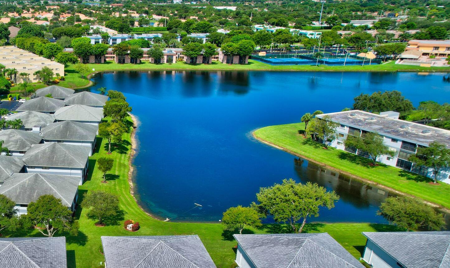 Building Photo - 15378 Lakes of Delray Blvd