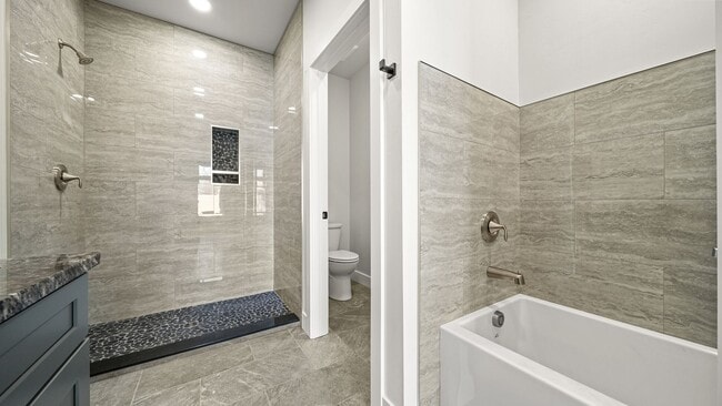 Building Photo - Brand-New Luxury Duplex with Monument Views in Fruita!