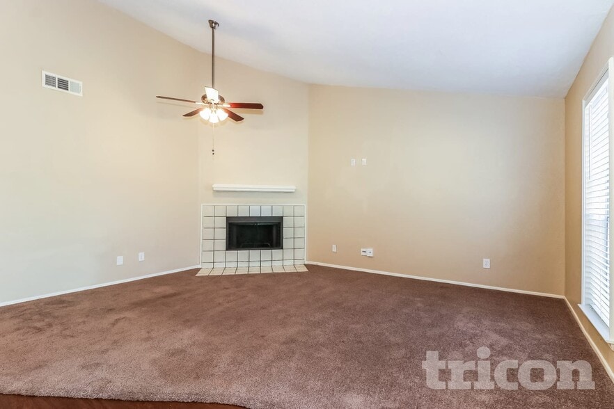 Building Photo - 817 Annapolis Dr