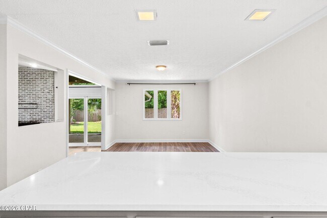 Building Photo - 136 Derby Woods Dr