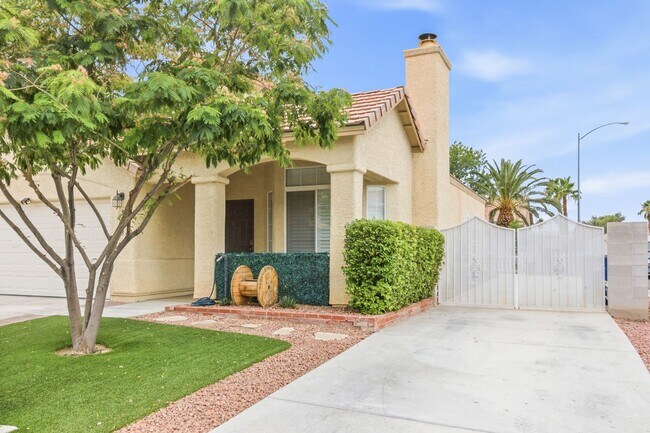 Building Photo - Corner Lot 3 Bed, 2 Bath Retreat with RV Parking, Solar & Backyard Fire Pit Vibes