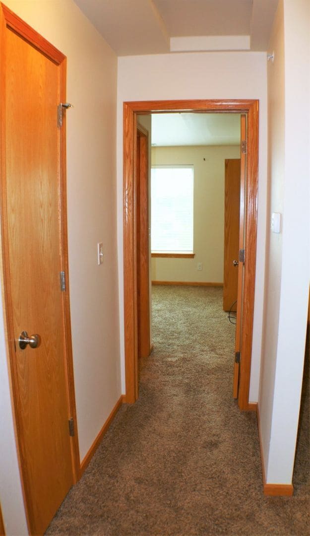 Building Photo - $1,135 | 2 Bedroom, 2 Bathroom Condo | No ...