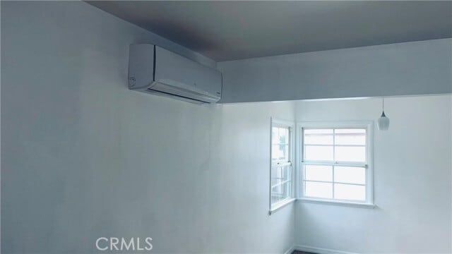 Building Photo - 6109 Riverton Ave