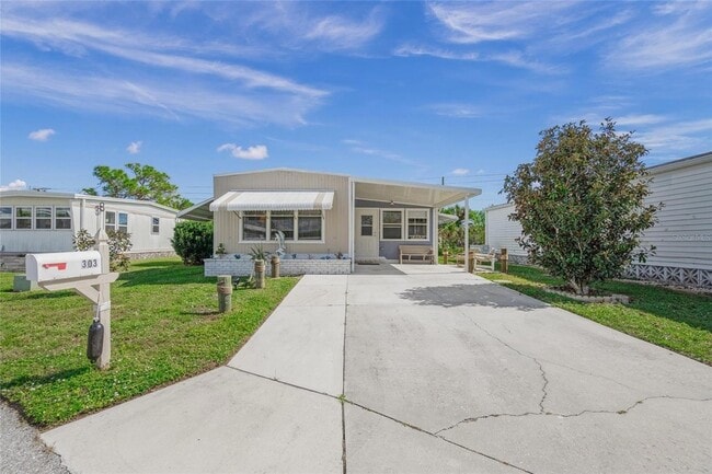 Building Photo - 303 Marlette Dr